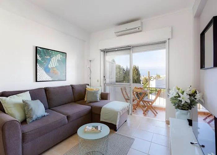 Eli Flat Just Few Steps From The Strip In * Albufeira